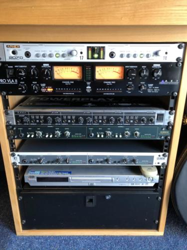 Outboard equipment
